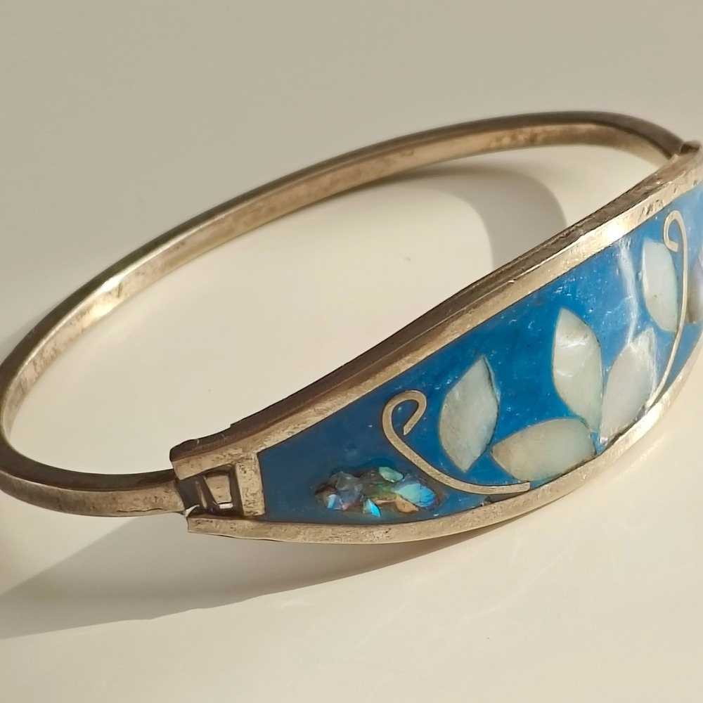 Alpaca Mexico Vintage Blue Enamel Mother of Pearl Abalone Bangle Bracelet Floral